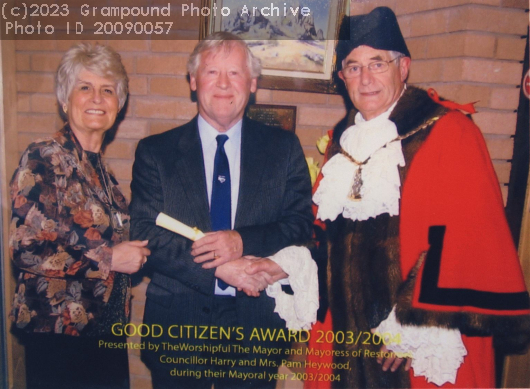 Picture of Good Citizen's award 2003-4