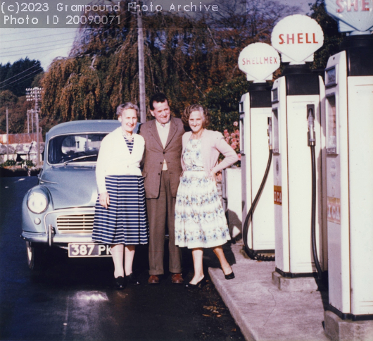 Picture of Grampound garage 1960s