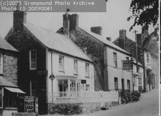 Picture of Mrs Osborne's shop 1940s