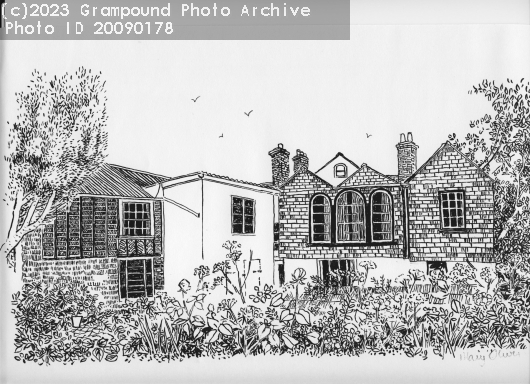Picture of Rear of Trevail