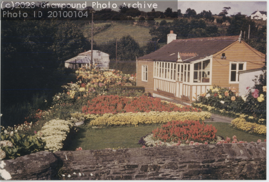 Picture of Dunn's Garage Garden