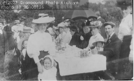 Picture of Methodist Sunday School Treat c1900