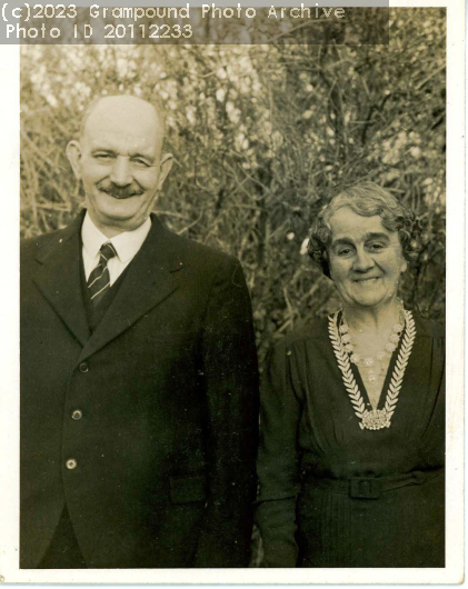 Picture of Tom Edwards and Mrs Edwards 1945