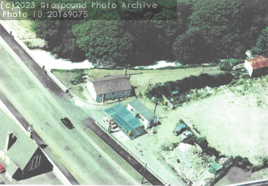 Picture of Riverside Petrol Station from the air