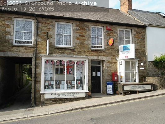 Picture of Diamond Jubilee 2012 - Hollies Fore Street