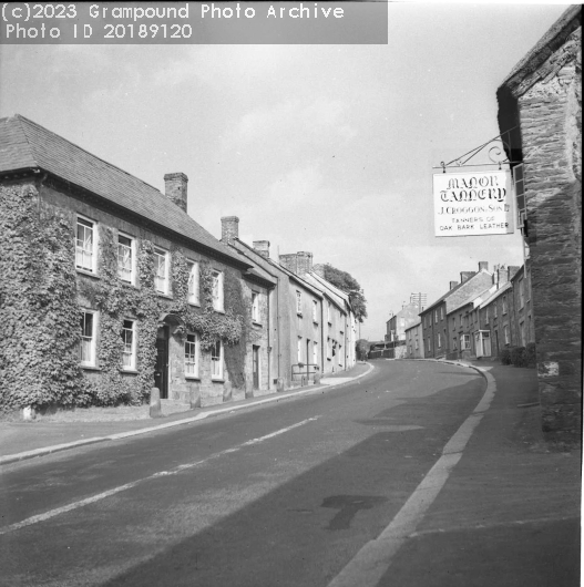 Picture of Manor Tannery sign on Fore Street